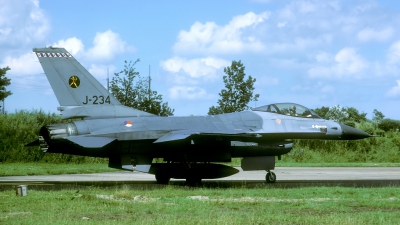 Photo ID 36926 by Joop de Groot. Netherlands Air Force General Dynamics F 16A Fighting Falcon, J 234