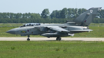 Photo ID 36943 by Arie van Groen. UK Air Force Panavia Tornado GR4A, ZE116