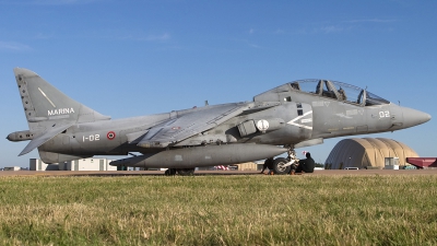 Photo ID 37547 by Chris Lofting. Italy Navy McDonnell Douglas TAV 8B Harrier II, MM55033