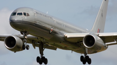 Photo ID 37578 by Jan Suchanek. New Zealand Air Force Boeing 757 2K2, NZ7572