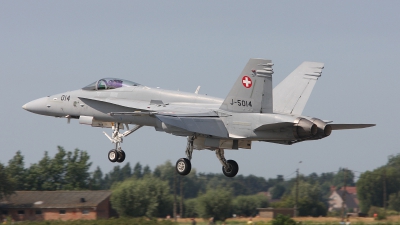 Photo ID 37676 by Menso van Westrhenen. Switzerland Air Force McDonnell Douglas F A 18C Hornet, J 5014