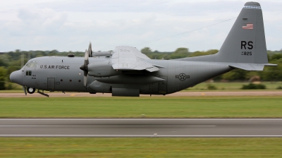 Photo ID 37593 by Jan Suchanek. USA Air Force Lockheed C 130E Hercules L 382, 63 7825