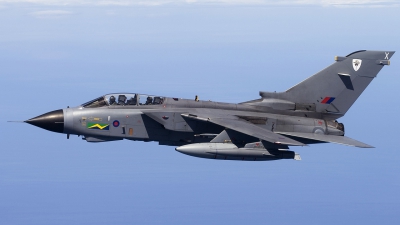 Photo ID 37994 by Chris Lofting. UK Air Force Panavia Tornado GR4A, ZE116