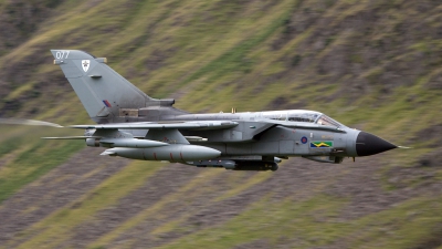 Photo ID 38123 by Craig Pelleymounter. UK Air Force Panavia Tornado GR4, ZD707