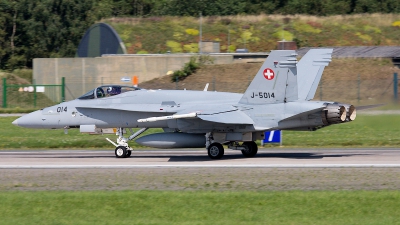 Photo ID 38284 by Rainer Mueller. Switzerland Air Force McDonnell Douglas F A 18C Hornet, J 5014