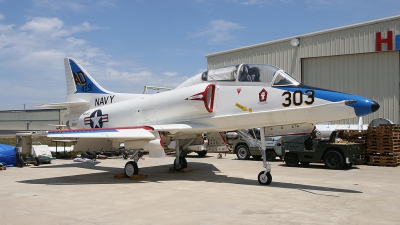 Photo ID 38485 by Johannes Berger. USA Navy Douglas TA 4J Skyhawk, 154291