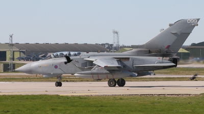 Photo ID 473 by Andy Walker. UK Air Force Panavia Tornado GR4, ZD790