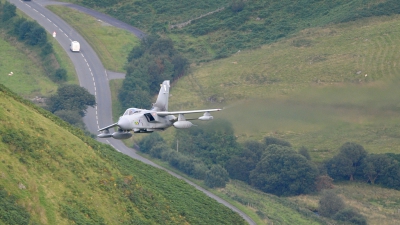 Photo ID 38934 by Paul Massey. UK Air Force Panavia Tornado GR4A, ZA369