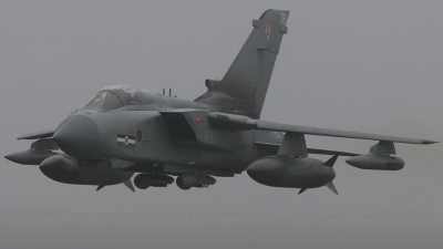 Photo ID 475 by Andy Walker. UK Air Force Panavia Tornado GR4, ZA595
