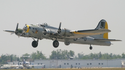 Photo ID 4756 by Wayne Dippold. Private Liberty Foundation Boeing B 17G Flying Fortress 299P, N390TH