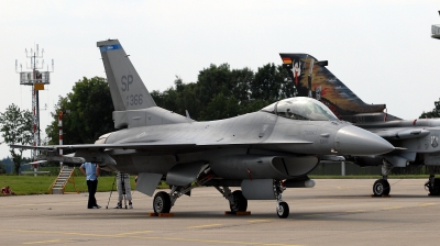 Photo ID 38990 by Alex Staruszkiewicz. USA Air Force General Dynamics F 16C Fighting Falcon, 91 0366