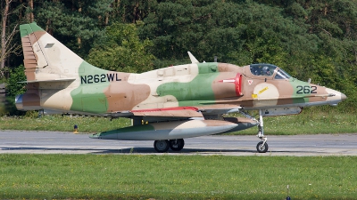 Photo ID 38974 by Rainer Mueller. Company Owned BAe Systems Douglas A 4N Skyhawk, N262WL