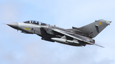 Photo ID 39174 by Paul Cameron. UK Air Force Panavia Tornado GR4, ZD788