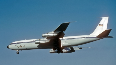 Photo ID 39354 by Eric Tammer. Germany Air Force Boeing 707 307C, 10 02