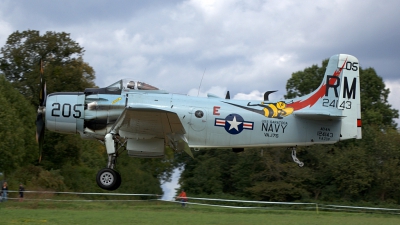 Photo ID 39639 by Günther Feniuk. Private Private Douglas A 1D Skyraider AD 4N, F AZDP