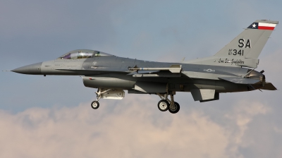 Photo ID 39563 by Jan Suchanek. USA Air Force General Dynamics F 16C Fighting Falcon, 87 0341