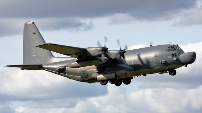 Photo ID 39865 by PAUL CALLAGHAN. USA Air Force Lockheed MC 130H Hercules L 382, 87 0023