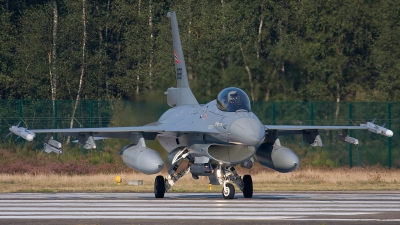 Photo ID 40199 by Rainer Mueller. Norway Air Force General Dynamics F 16AM Fighting Falcon, 668