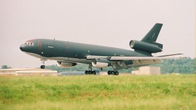 Photo ID 40532 by Gregg Stansbery. USA Air Force McDonnell Douglas KC 10A Extender DC 10 30CF, 86 0032