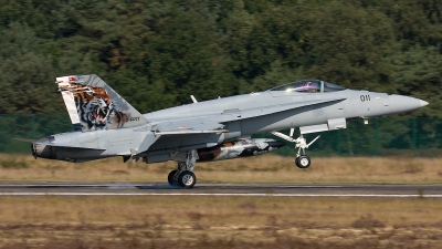 Photo ID 40583 by Rainer Mueller. Switzerland Air Force McDonnell Douglas F A 18C Hornet, J 5011