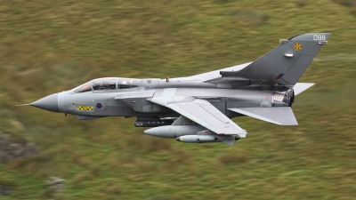 Photo ID 40643 by John Higgins. UK Air Force Panavia Tornado GR4, ZD788