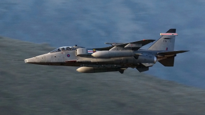Photo ID 40717 by John Higgins. UK Air Force Sepecat Jaguar GR3A, XZ398