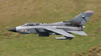 Photo ID 40718 by John Higgins. UK Air Force Panavia Tornado GR4, ZD739