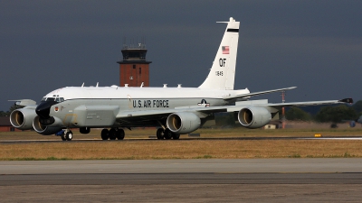 Photo ID 40777 by PAUL CALLAGHAN. USA Air Force Boeing RC 135U Combat Sent 739 445B, 64 14849