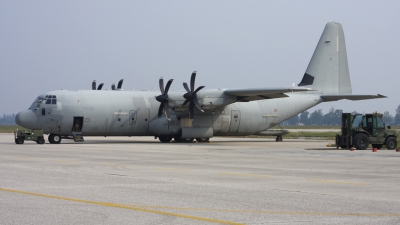 Photo ID 40872 by Roberto Bianchi. Italy Air Force Lockheed Martin C 130J 30 Hercules L 382, MM62189