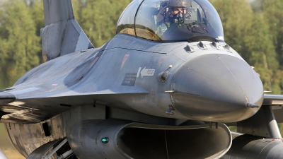 Photo ID 40956 by Walter Van Bel. Belgium Air Force General Dynamics F 16BM Fighting Falcon, FB 15