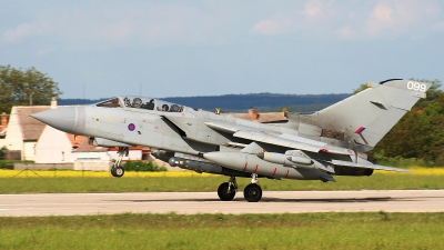 Photo ID 41979 by Milos Ruza. UK Air Force Panavia Tornado GR4, ZD790