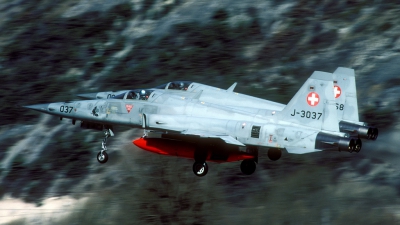 Photo ID 42437 by Joop de Groot. Switzerland Air Force Northrop F 5E Tiger II, J 3037