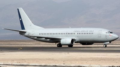 Photo ID 42335 by Carlos Ay. Chile Air Force Boeing 737 330QC, 922