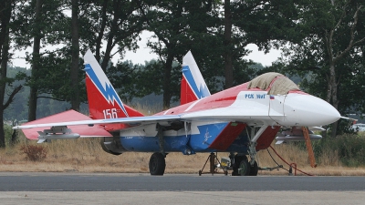 Photo ID 538 by Robin Powney. Company Owned RSK MiG Mikoyan Gurevich MiG 29OVT, 156 WHITE