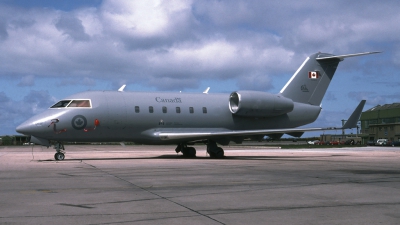 Photo ID 43708 by Tom Gibbons. Canada Air Force Canadair CC 144A Challenger, 144610