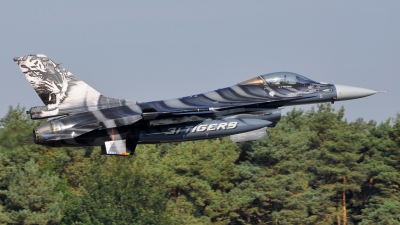 Photo ID 43674 by Radim Spalek. Belgium Air Force General Dynamics F 16AM Fighting Falcon, FA 87