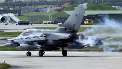 Photo ID 43877 by Joop de Groot. UK Air Force Panavia Tornado GR4 T, ZA367