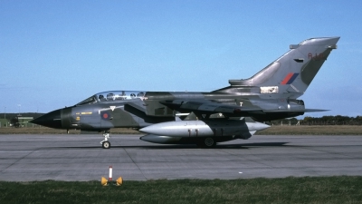 Photo ID 44008 by Tom Gibbons. UK Air Force Panavia Tornado GR1B, ZA460