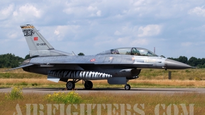 Photo ID 5532 by Jörg Pfeifer. Turkey Air Force General Dynamics F 16D Fighting Falcon, 93 0695