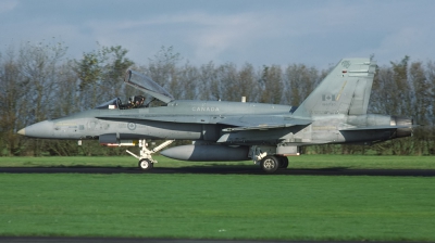 Photo ID 44935 by Lieuwe Hofstra. Canada Air Force McDonnell Douglas CF 188A Hornet CF 18A, 188730