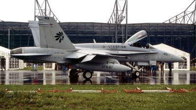 Photo ID 45190 by Alex Staruszkiewicz. USA Navy McDonnell Douglas F A 18C Hornet, 164675