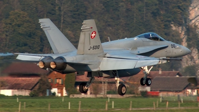 Photo ID 45584 by Bart Hoekstra. Switzerland Air Force McDonnell Douglas F A 18C Hornet, J 5010