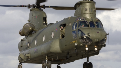 Photo ID 46158 by Chris Lofting. UK Air Force Boeing Vertol Chinook HC2A CH 47D, ZH894
