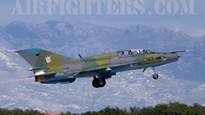 Photo ID 5742 by Chris Lofting. Croatia Air Force Mikoyan Gurevich MiG 21UMD, 167