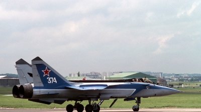 Photo ID 46764 by Alex Staruszkiewicz. Russia Air Force Mikoyan Gurevich MiG 31B, WHITE 374
