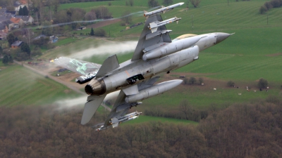 Photo ID 46813 by Daniel Brackx. Belgium Air Force General Dynamics F 16AM Fighting Falcon, FA 72