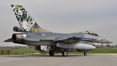 Photo ID 47462 by Eric Tammer. Netherlands Air Force General Dynamics F 16AM Fighting Falcon, J 008