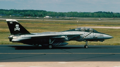 Photo ID 47946 by David F. Brown. USA Navy Grumman F 14B Tomcat, 161418