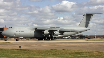 Photo ID 48094 by PAUL CALLAGHAN. USA Air Force Lockheed C 5A Galaxy L 500, 69 0008