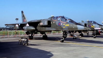 Photo ID 48353 by Alex Staruszkiewicz. UK Air Force Sepecat Jaguar T2, XX840